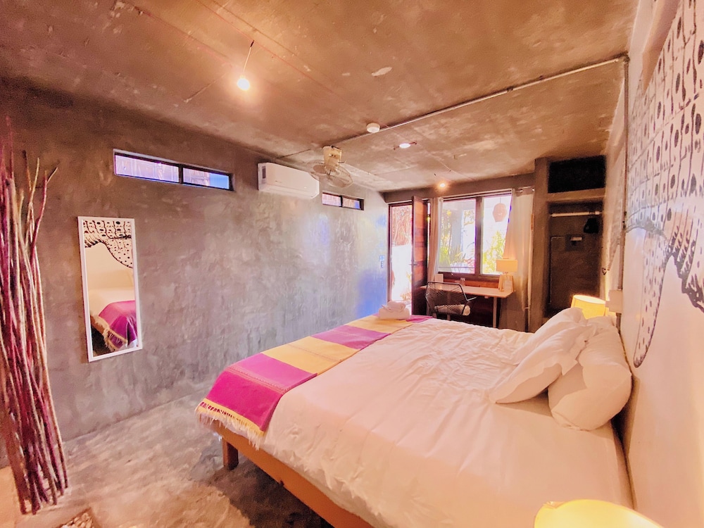 Perro Surfero Hotel Boutique - Todos Santos, BCS