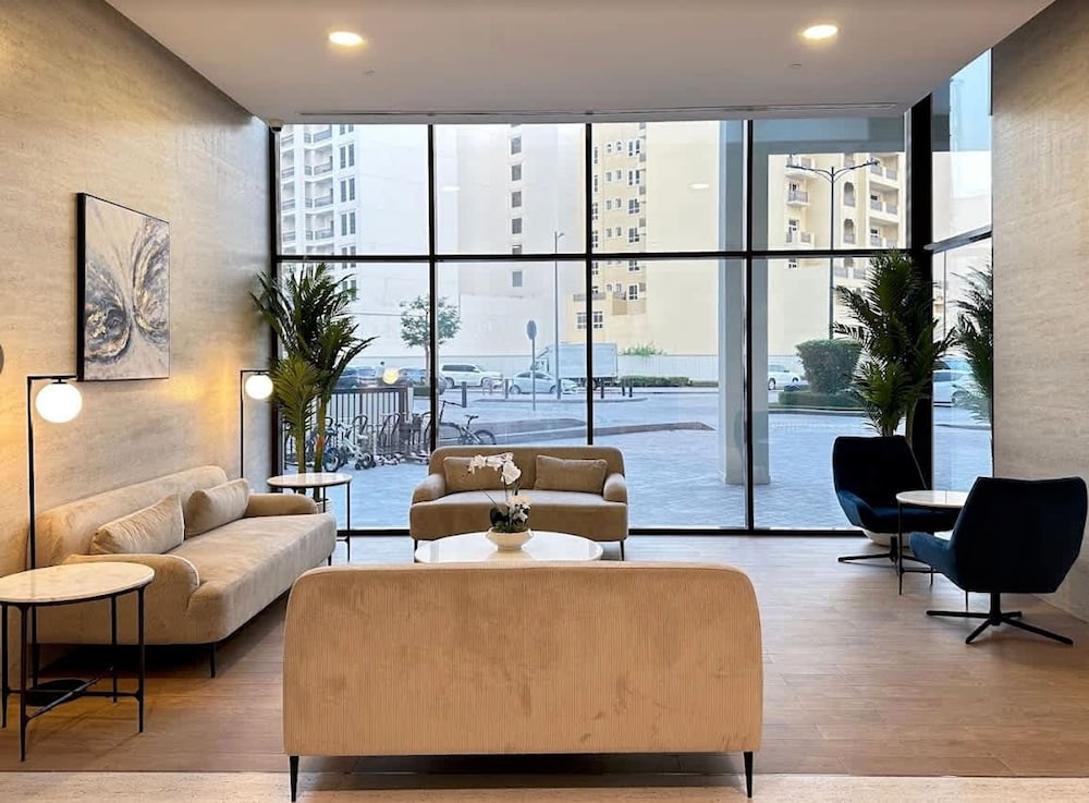 Chic 1BR Iris Amber Al Jaddaf