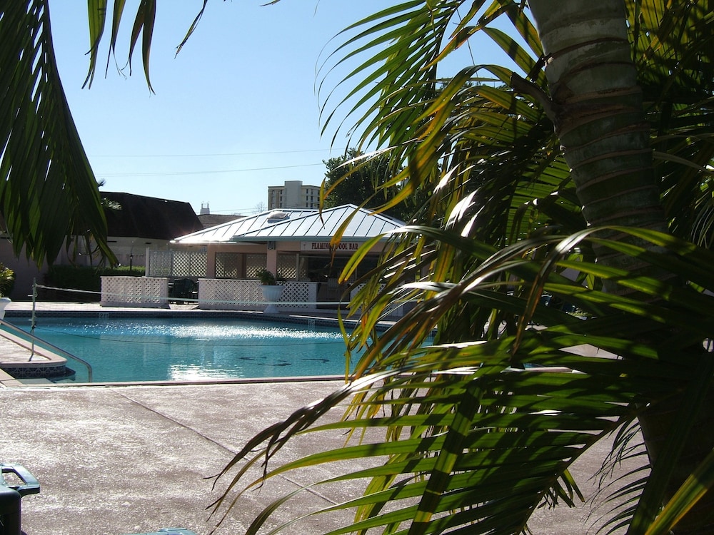 Grand Bahama Island - Freeport Vacations - Castaways Resort and Suites - Property Image 6