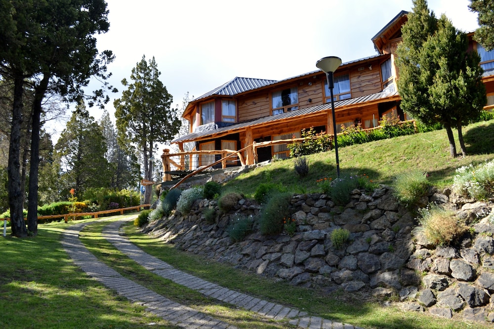 Nachoanas Apart Bungalows