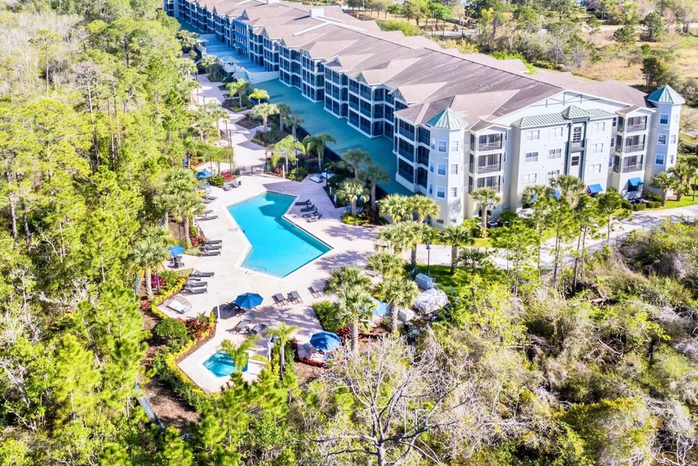 Near Disney - 3BR Condo - Pool Games and More