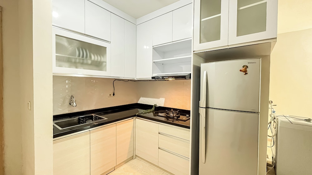 Warm And Nice 2Br At Permata Senayan Apartment
