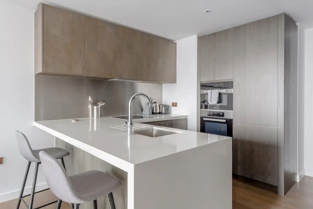 Luxurious 1 Bedroom Flat by the River Thames - Vauxhall