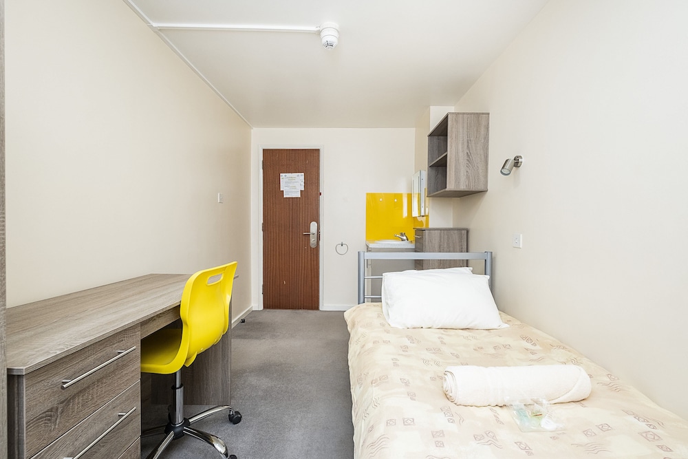 Modern Rooms - LONDON
