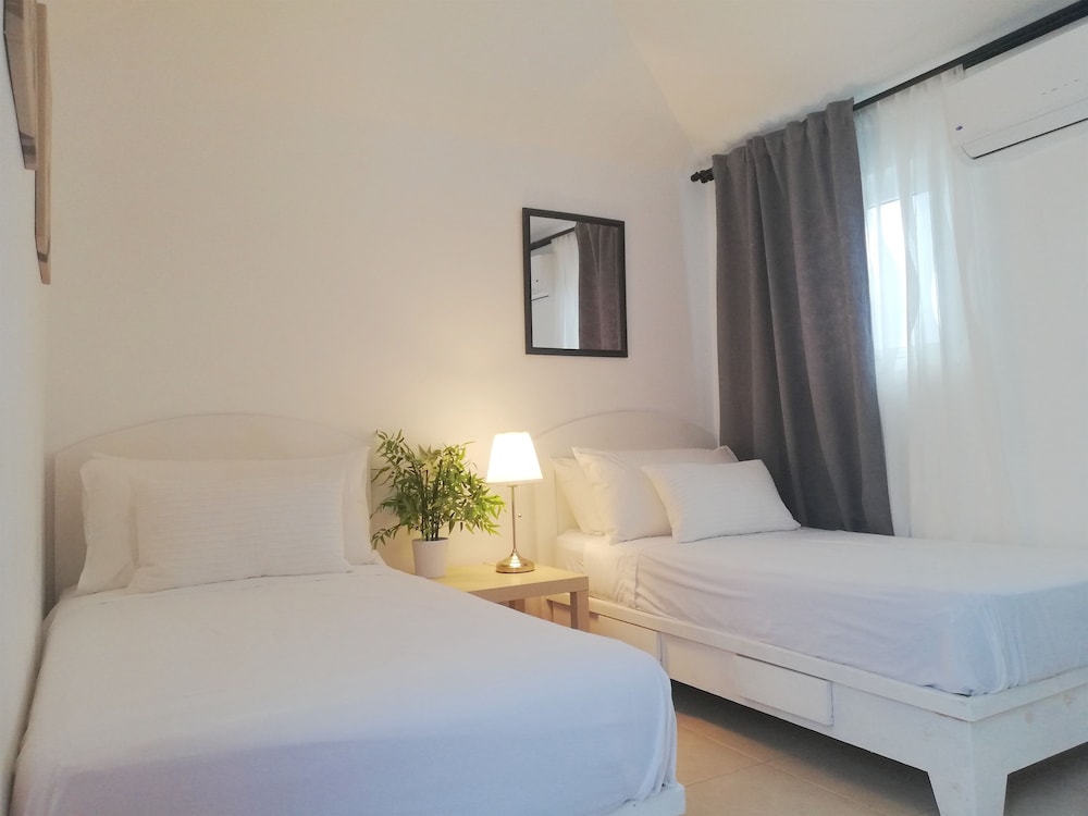 Los Corales Tropical Beach Resort & SPA