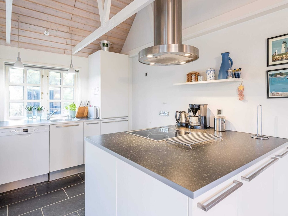 6 Person Holiday Home in Hvide Sande view 5