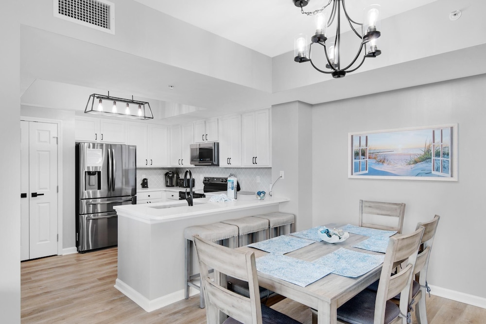 Palms Resort #1515 Full 2 Bedroom