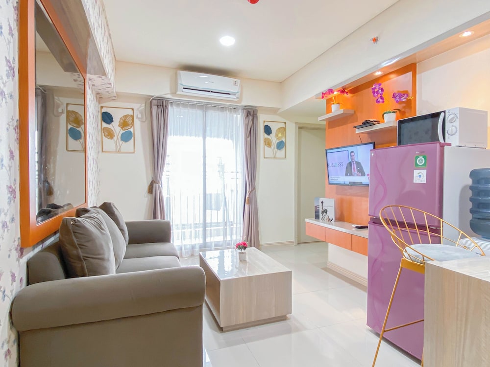 Comfort And Tidy 2Br With Extra Room Apartment Meikarta
