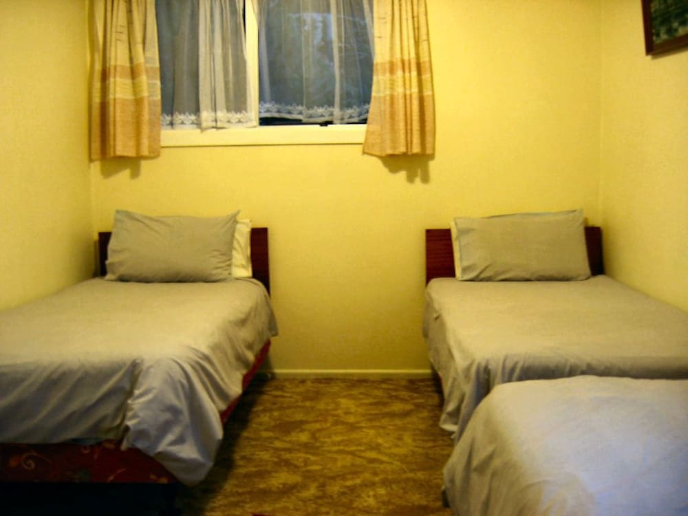 Glowworm Motel