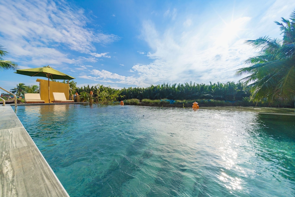 Lakeview Villa Homestay Hoi An