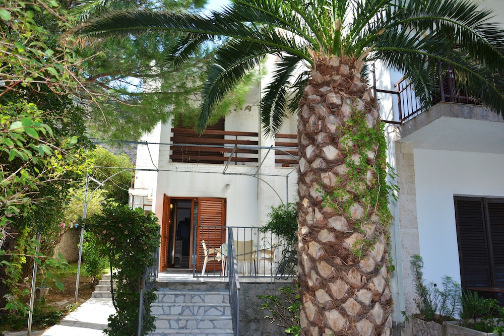 Apartments Cirkovic
