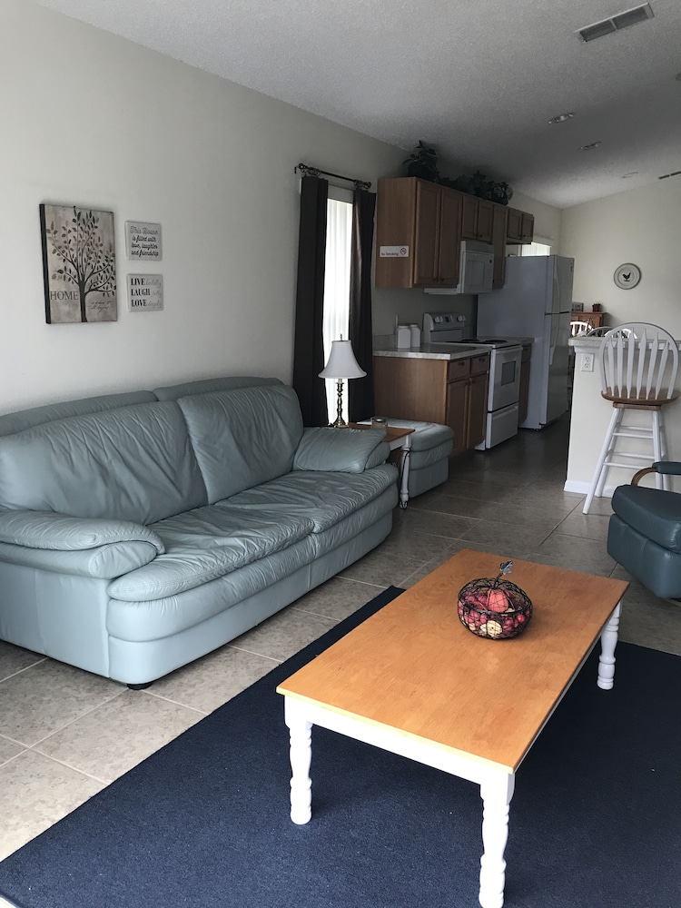 Davenport Vacation Homes by Shine FM