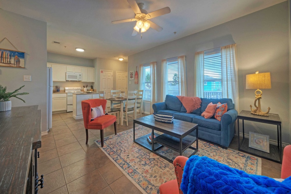 9 Costa Bahia Condos Sleeps 48 + Pool Minutes to the Beach