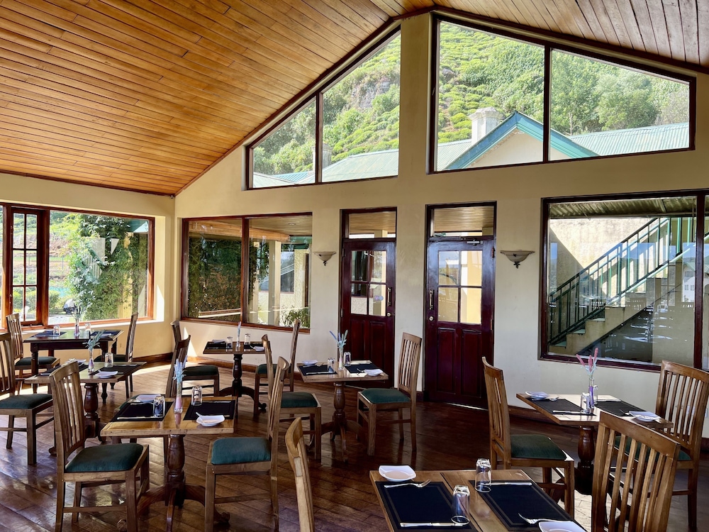 Tea Bush Hotel - Nuwara Eliya