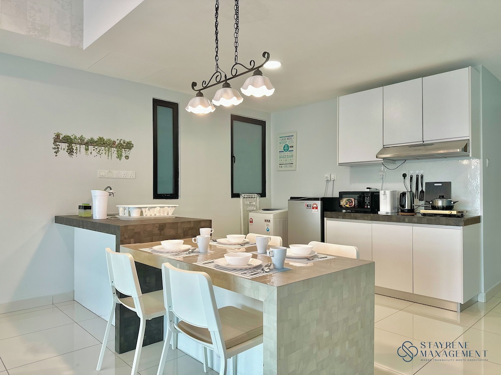 Southkey Mosaic Mid Valley by Stayrene