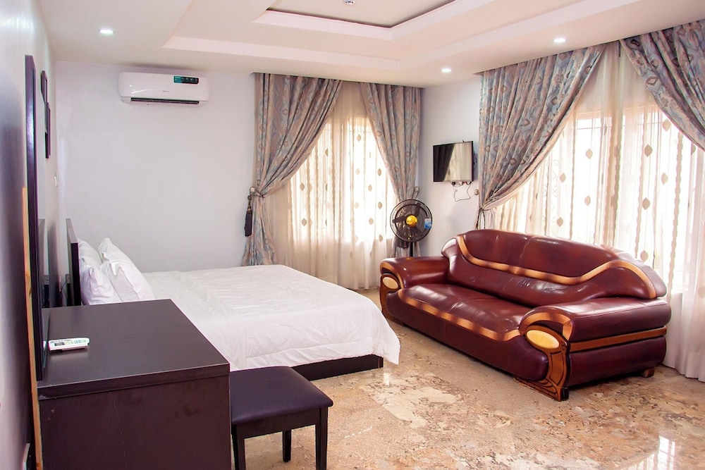 Uloobi Apartment