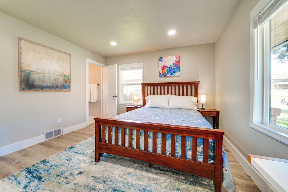 3 Mi to Dtwn: Family Home w/ Garden in Yakima