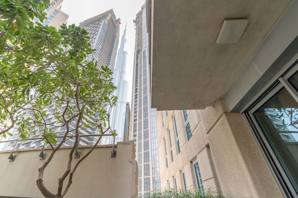 Lux BnB 3BDR Burj Khalifa & Pool Views