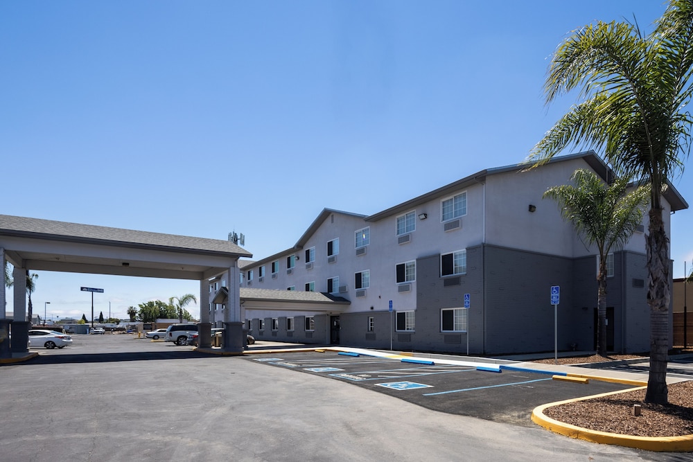 Hayward Vacations - Comfort Inn - Property Image 17
