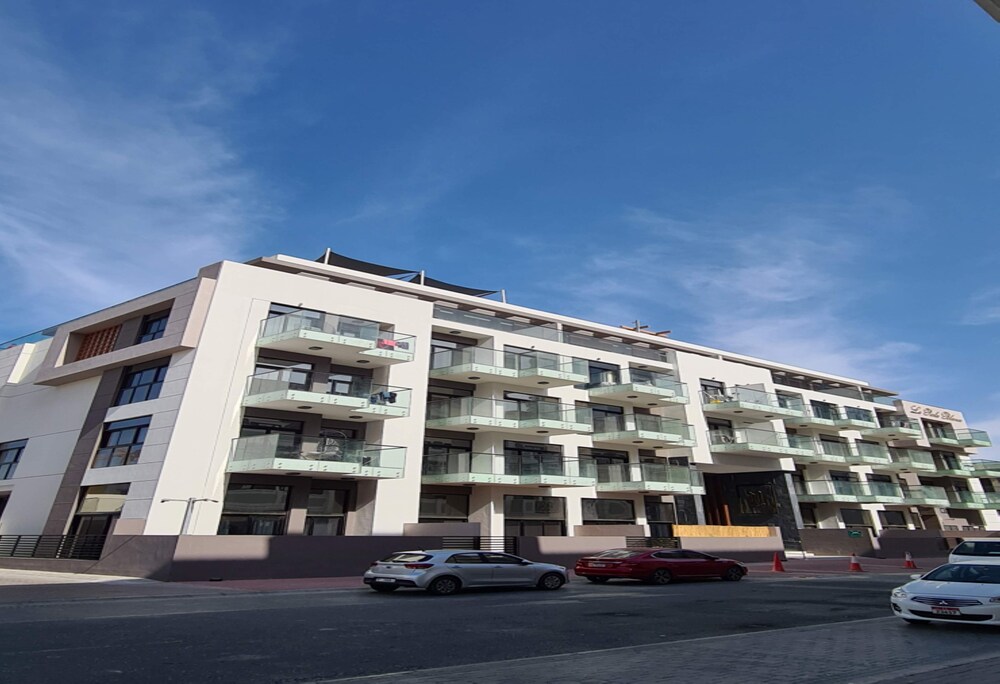OYO HOME 1366 Standard One Bedroom Jvc