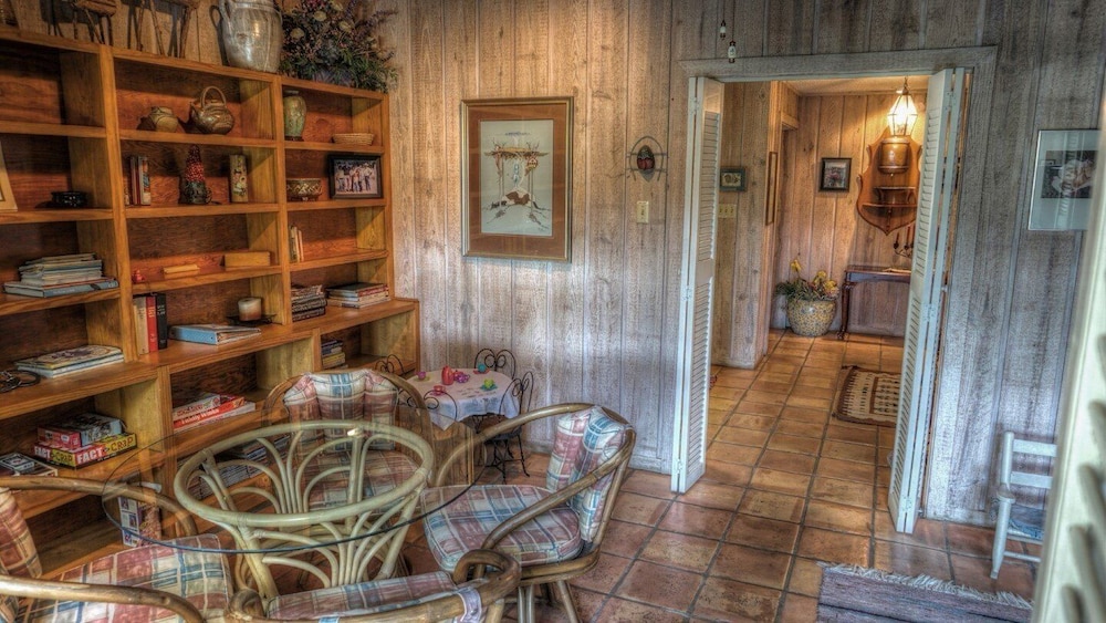 Bluebird Hill And Star Suite 5 Bedroom Home