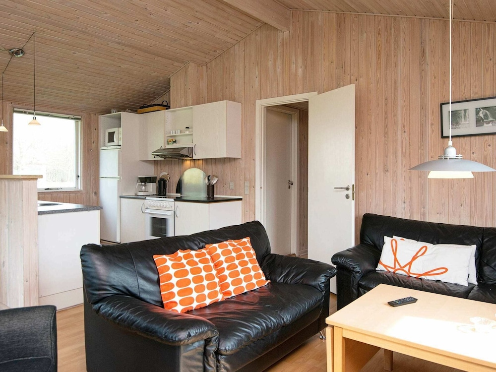 Peaceful Holiday Home in Jutland with Hot Tub view 5