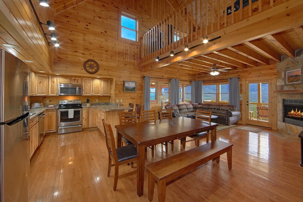 Grand View Apartment 4