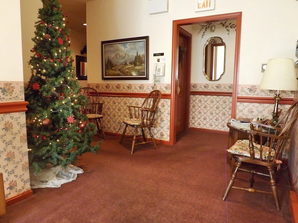 West Ridge Bed and Breakfast view 3