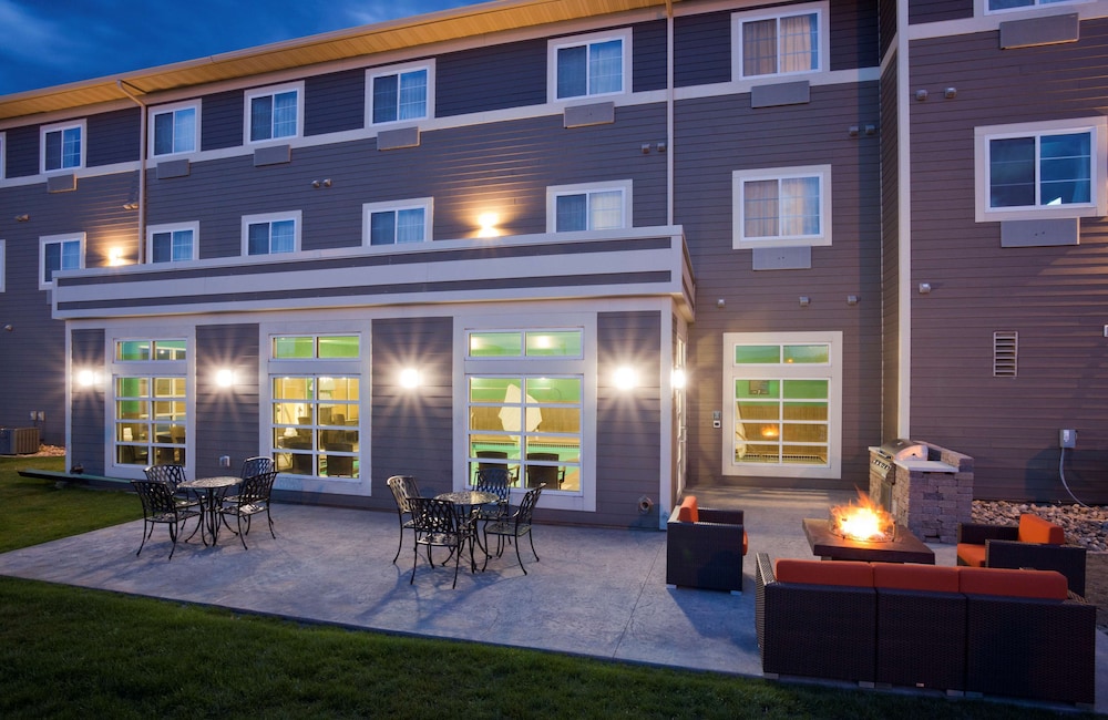 GrandStay Hotel and Suites