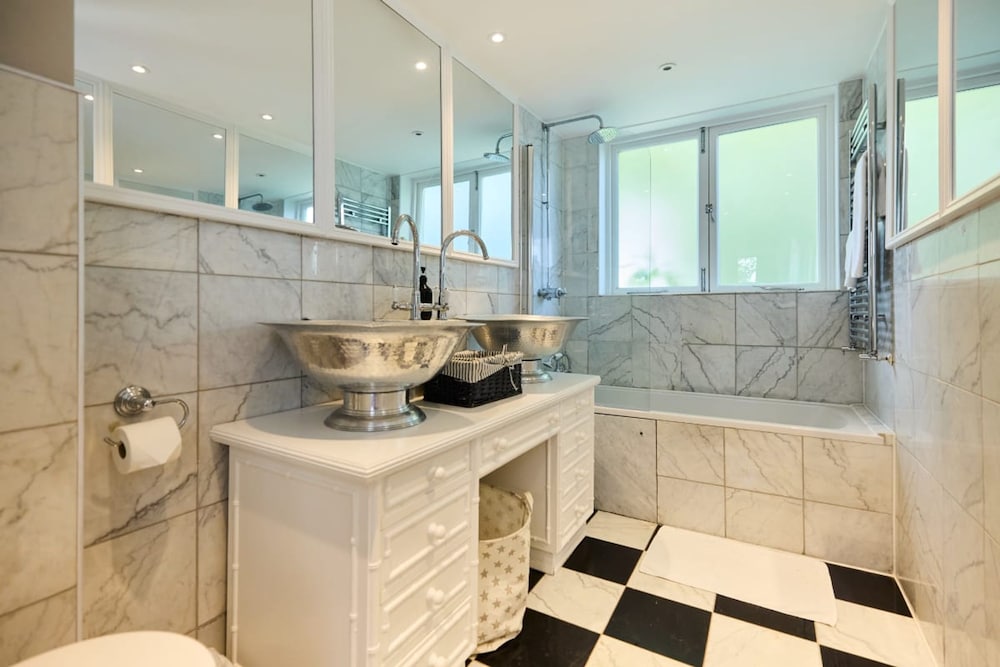 The Chelsea Retreat - Outstanding 5bdr House With Garden