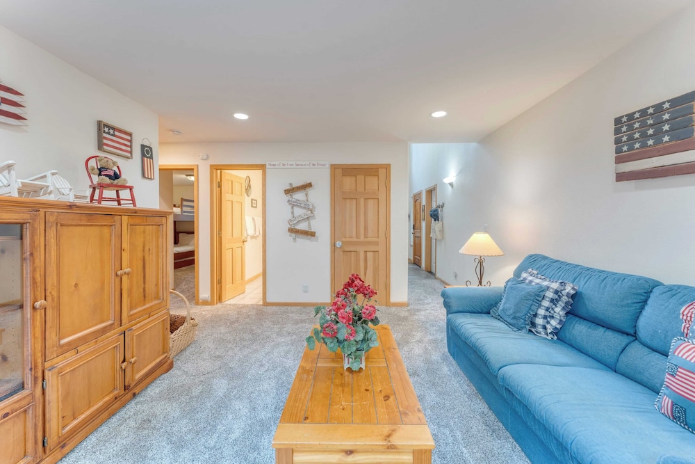 Tahoe Vista by Avantstay Central Location + Patio