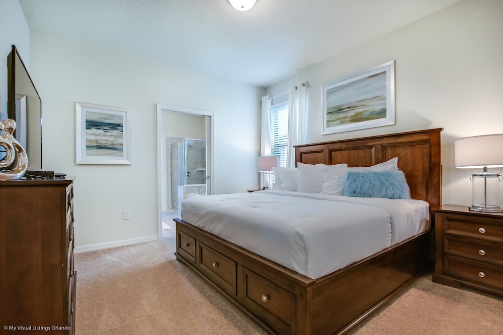 6 BD 5 BH House Game Room Pool Spa - Image 3