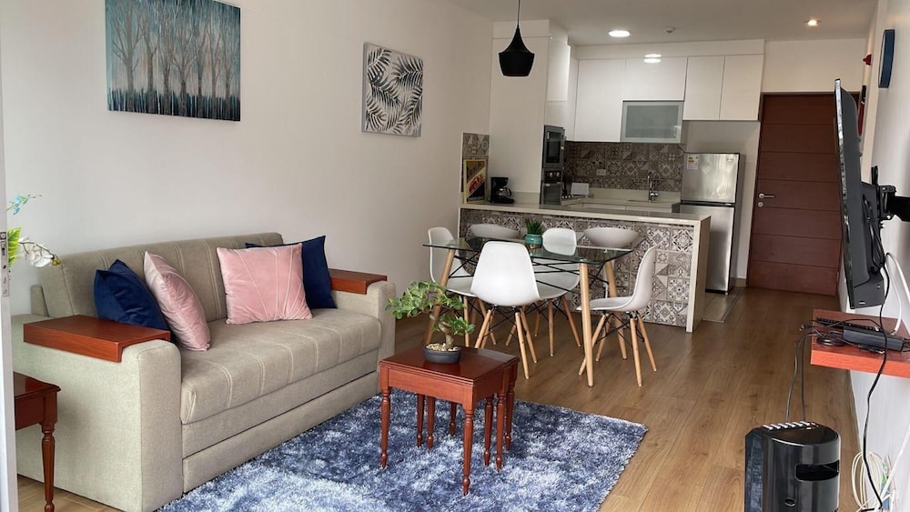 Modern 1Bd Apt in the Best of Barranco Miraflores view 2