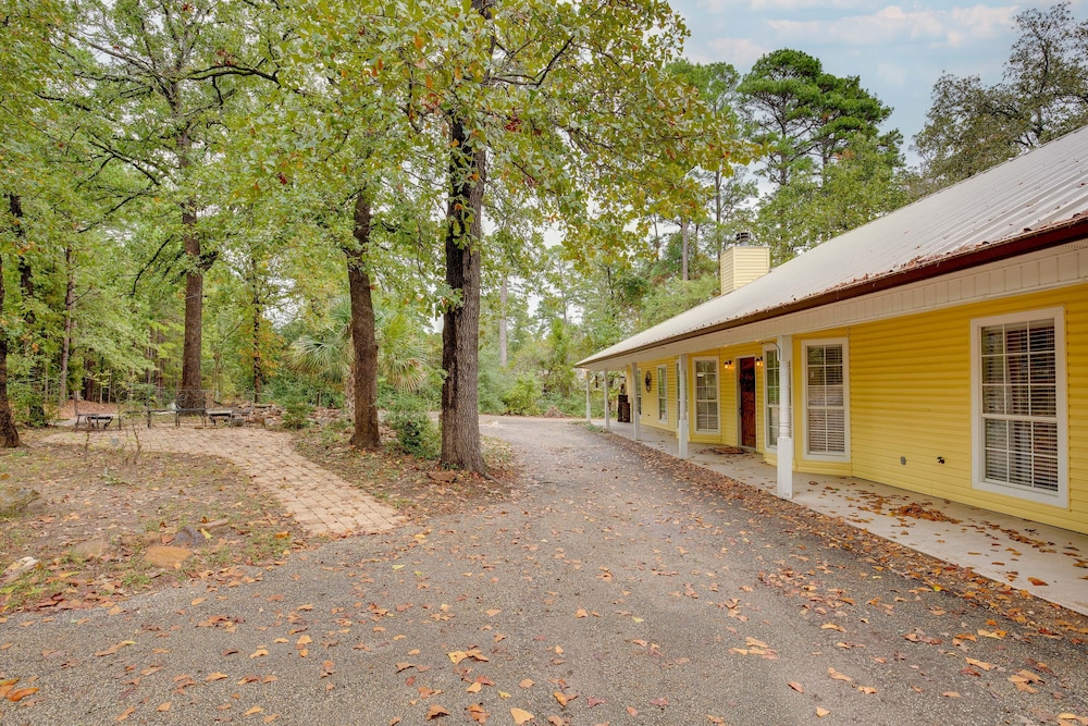 Holly Lake Retreat w/ 3 Community Pools & Yard view 5