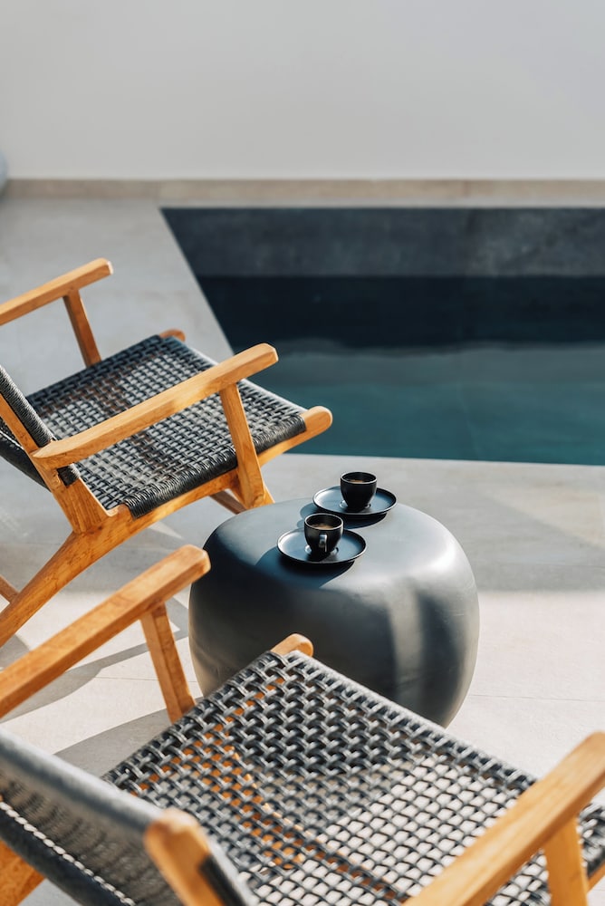 Erthā Suites with private pools