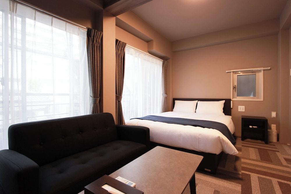 Advanced Stay Hakata