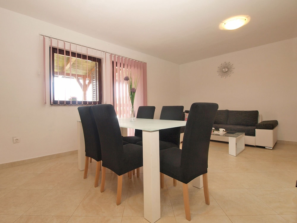 House 1698 en Pula — lounge