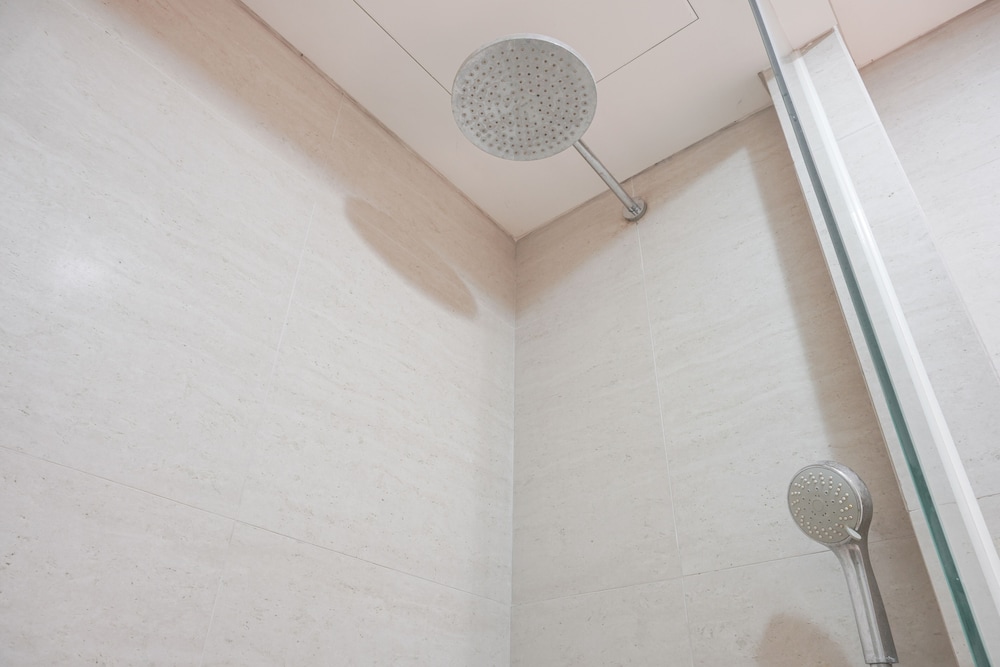 Fancy Designed Studio At Gold Coast Apartment