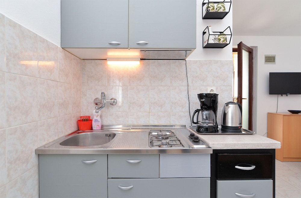 Apartment 535
