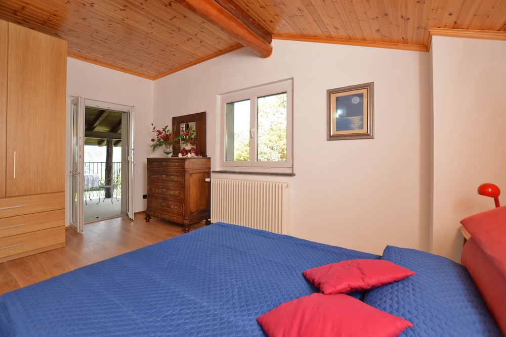 Casa Gerolamo view 2