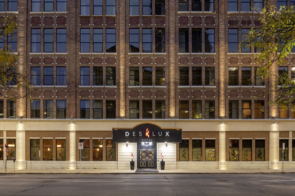 Hotel Des Lux Hotel - Image 1