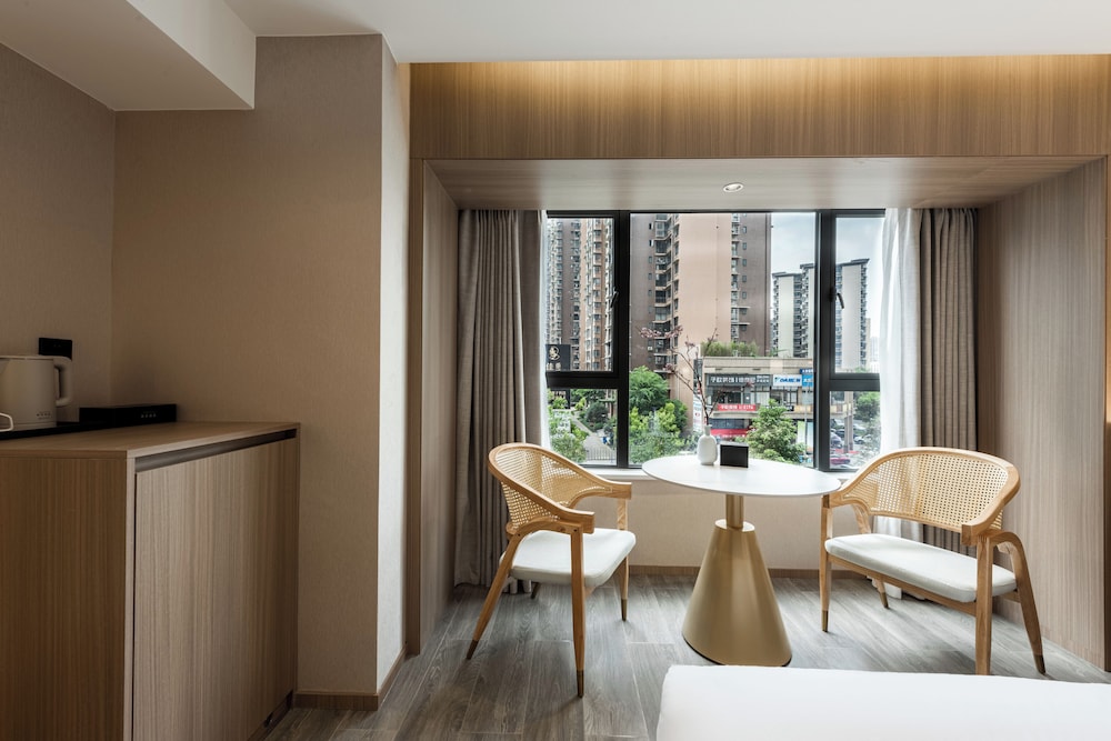 Leshan Manfu Hotel