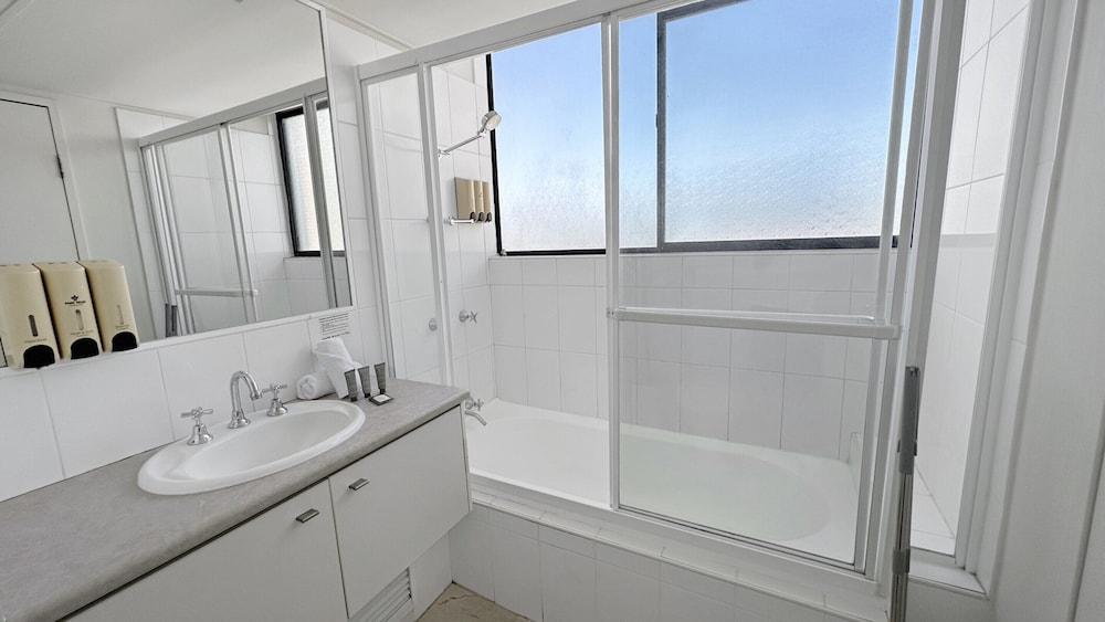 Self-contained Apartment With River Views