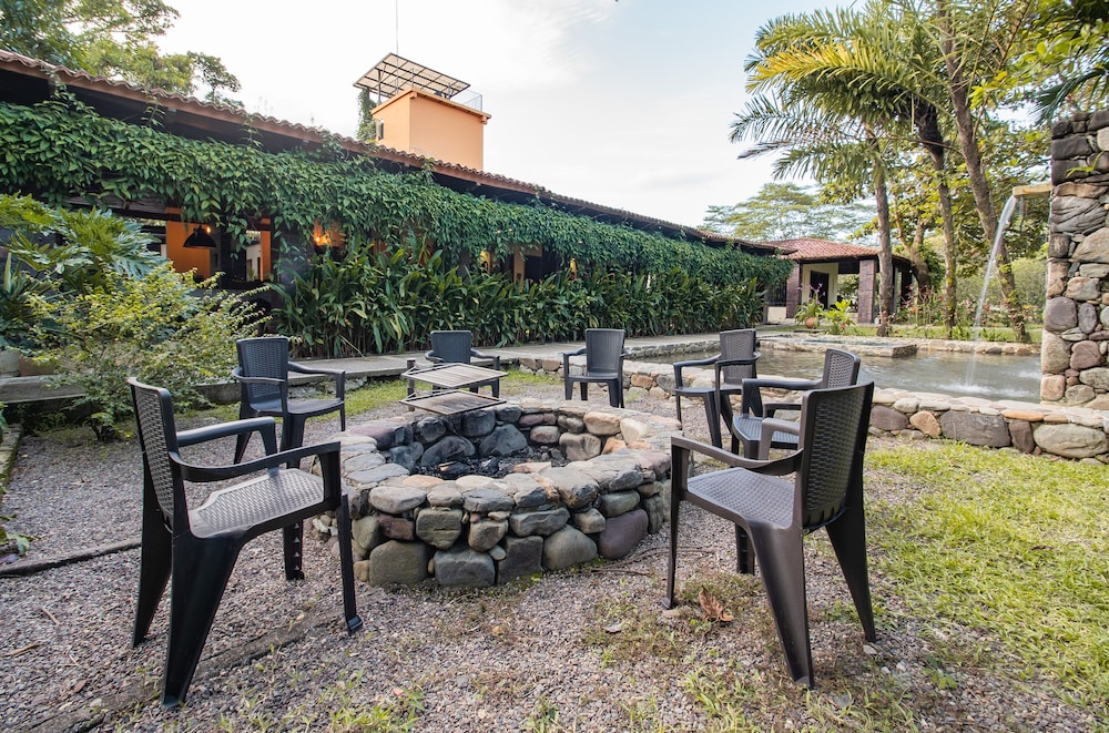 Hacienda Boutique