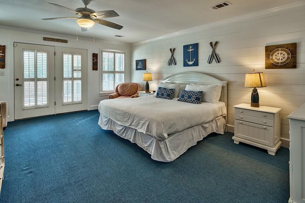 SUMMER SHANDY 4 Bedroom Holiday Home by Five Star Properties