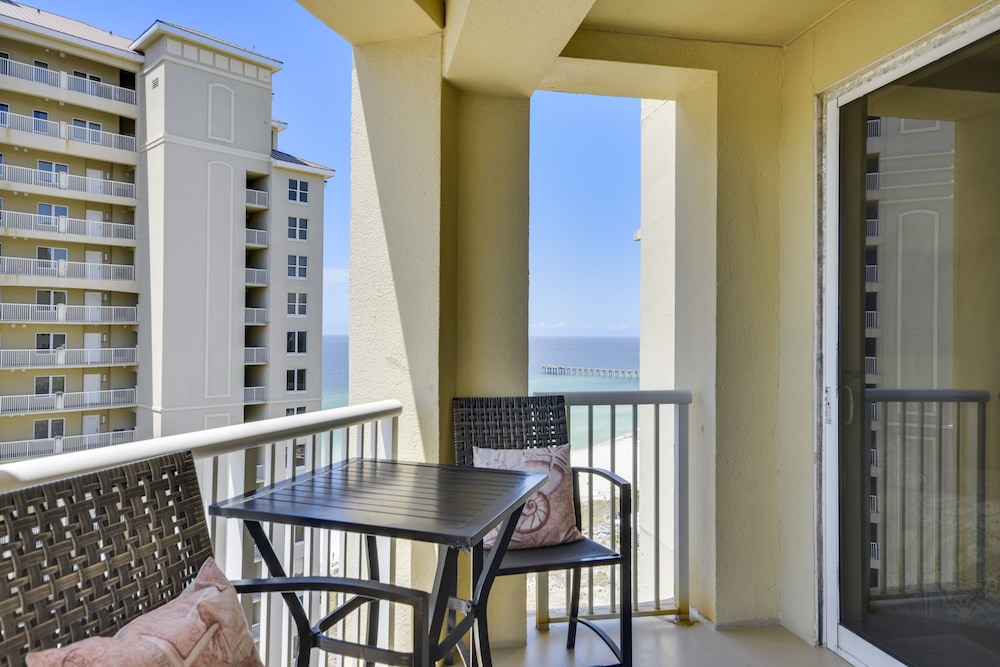Grand Panama Beach Resort by Book That Condo