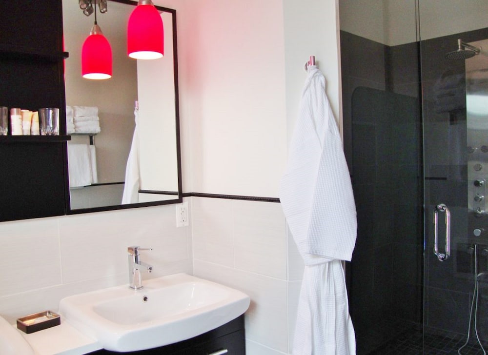 BlancNoir Bed & Breakfast
