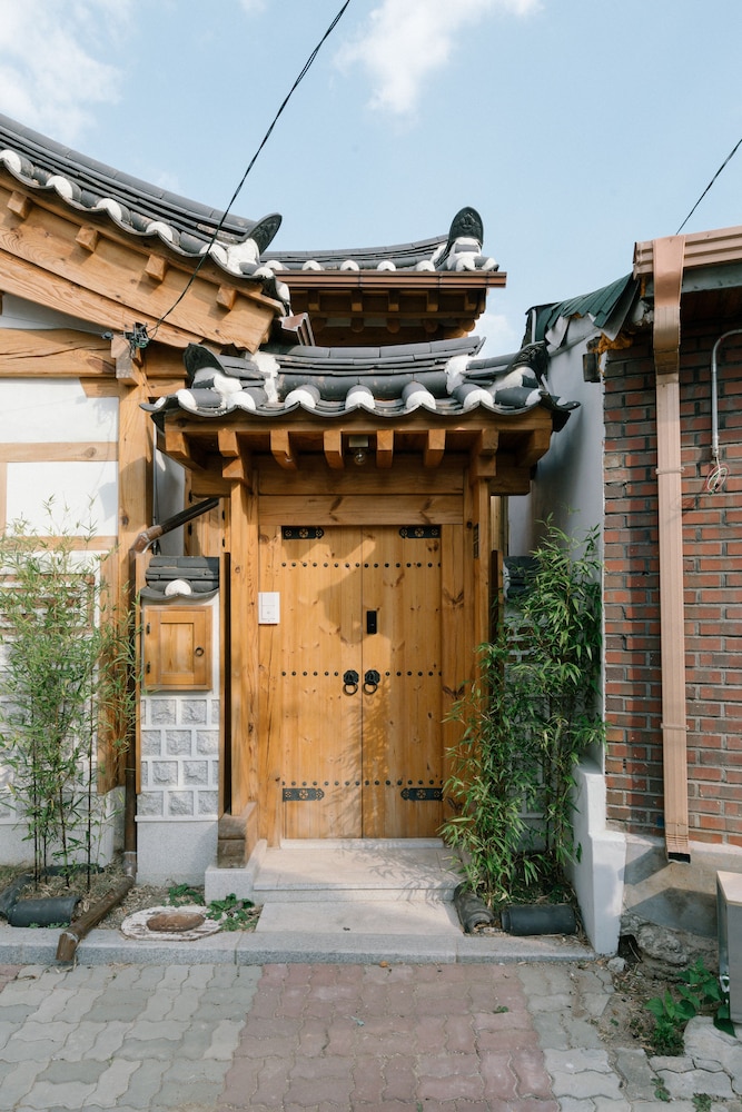 Adamhanok