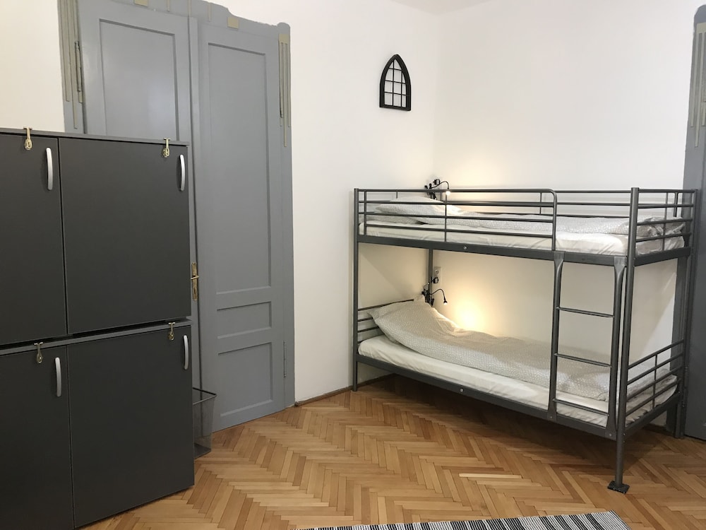 Passpartout Hostel