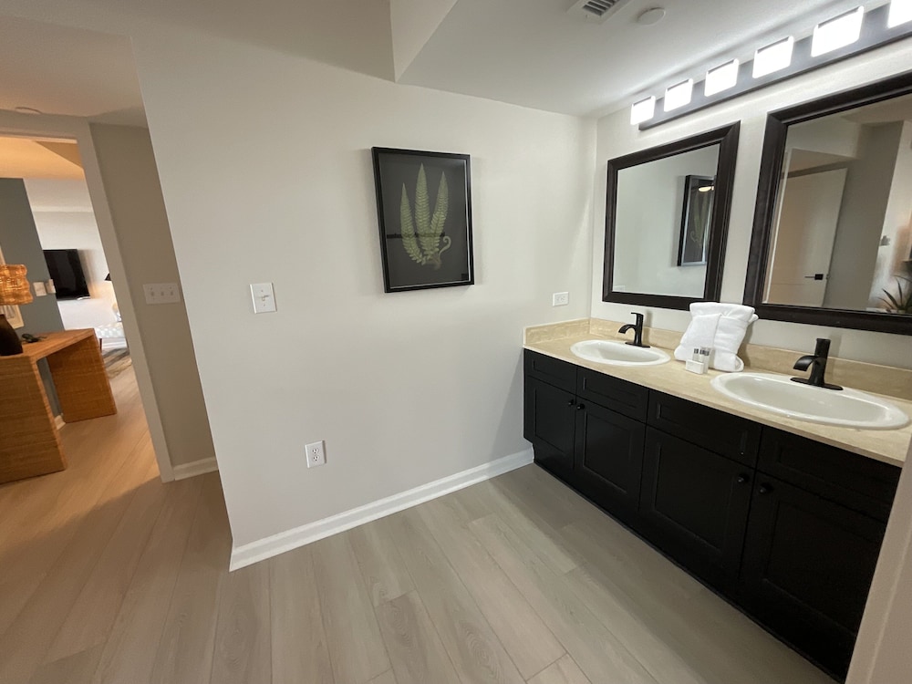 504 Brighton 2 Bedroom Condo